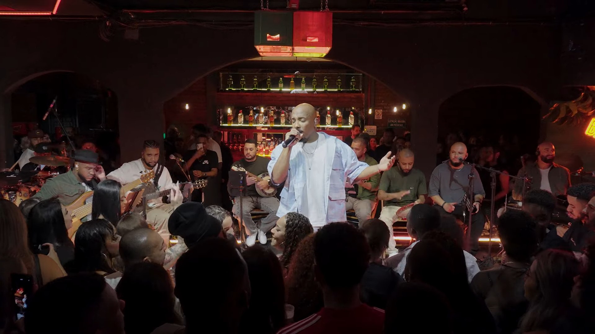 Vinni Fernandes lança vídeos de Clima de Barzinho (Ao Vivo) e confirma segunda parte do projeto