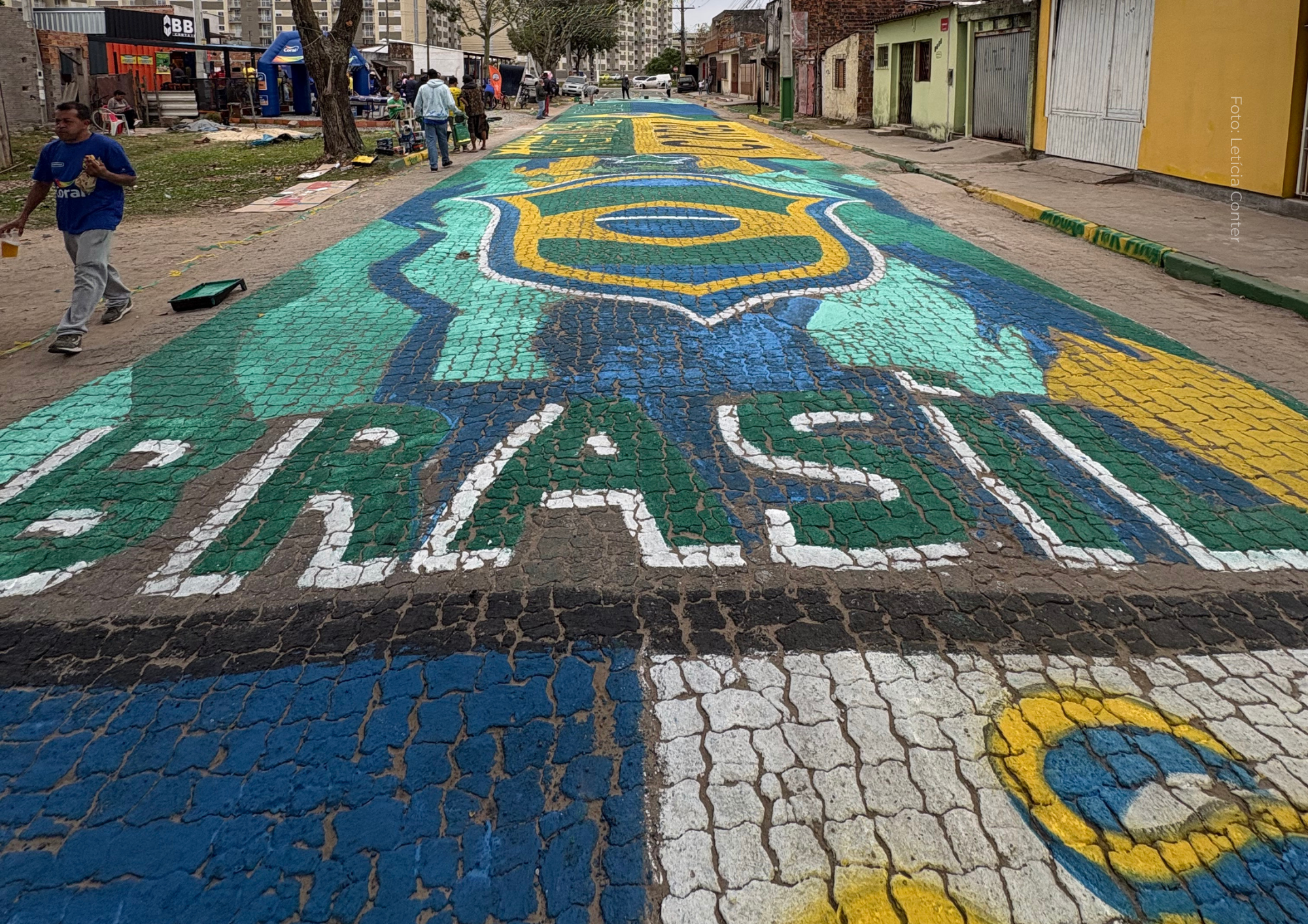 Moradores do bairro Navegantes criam Rua da Copa