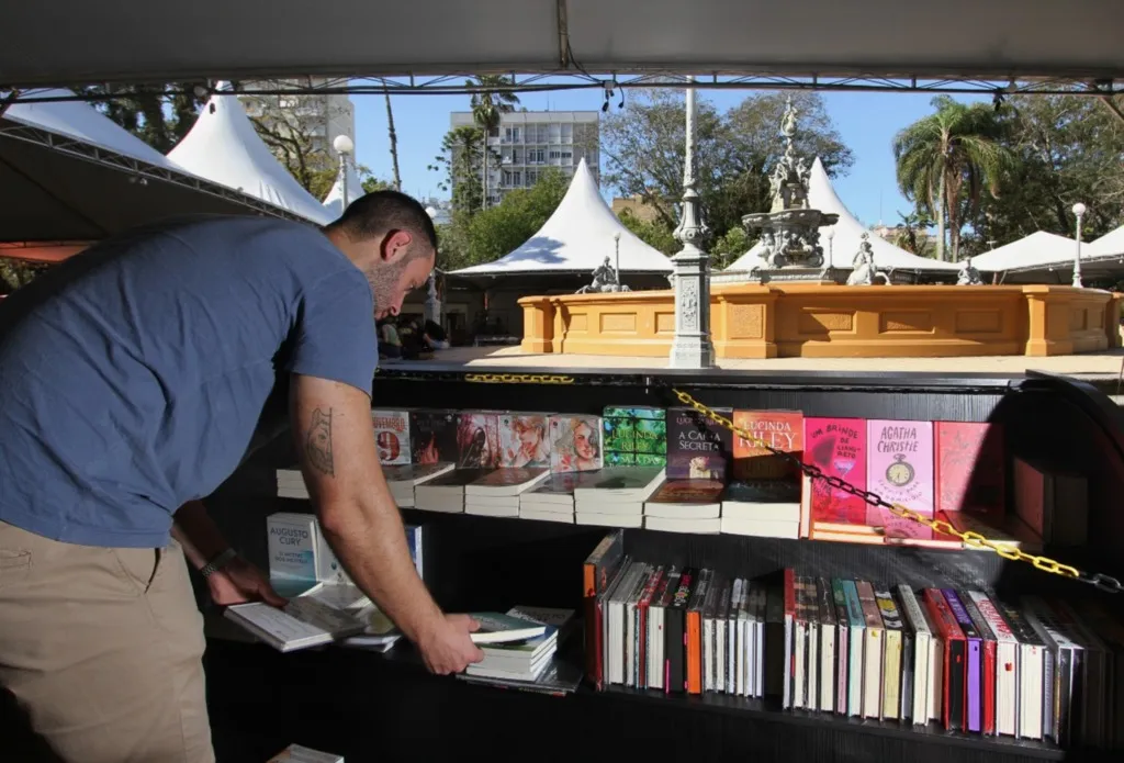 Inscrições abertas para apresentações na 52ª Feira do Livro