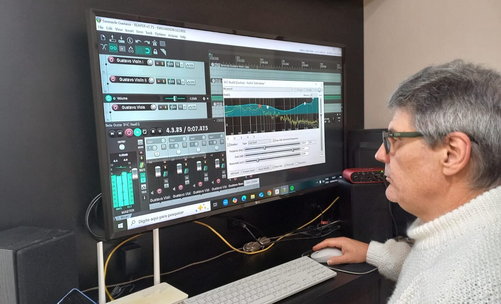Violonista transforma pesquisa sonora em novo álbum
