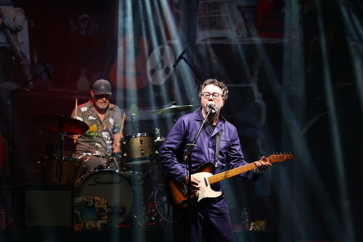 Duca Leindecker lota Theatro Guarany em show da turnê “Tudo que se Tem”