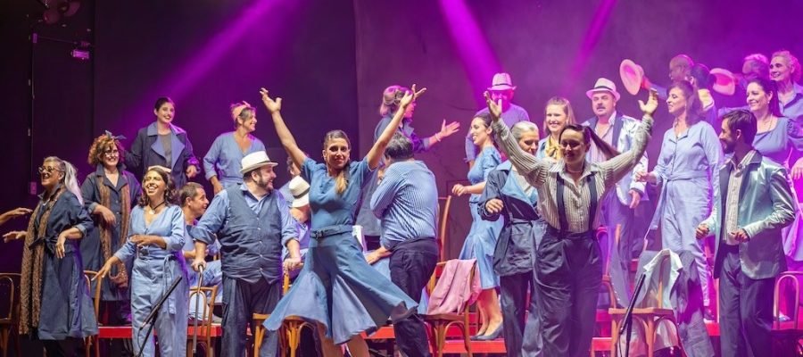 Expresso 25 revisita a obra de Tom Jobim em espetáculo apresentado em Pelotas