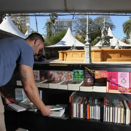 Inscrições abertas para apresentações na 52ª Feira do Livro