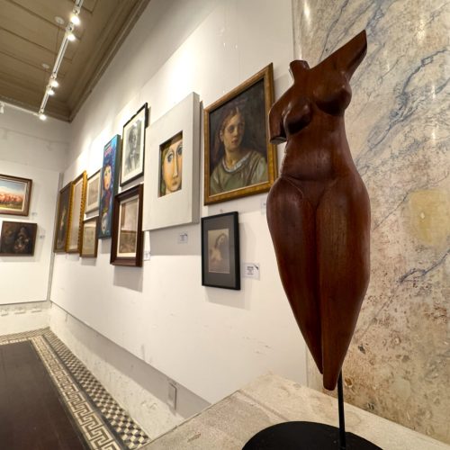 Pinacoteca de Pelotas apresenta acervo em duas exposições e reforça necessidade de sede própria